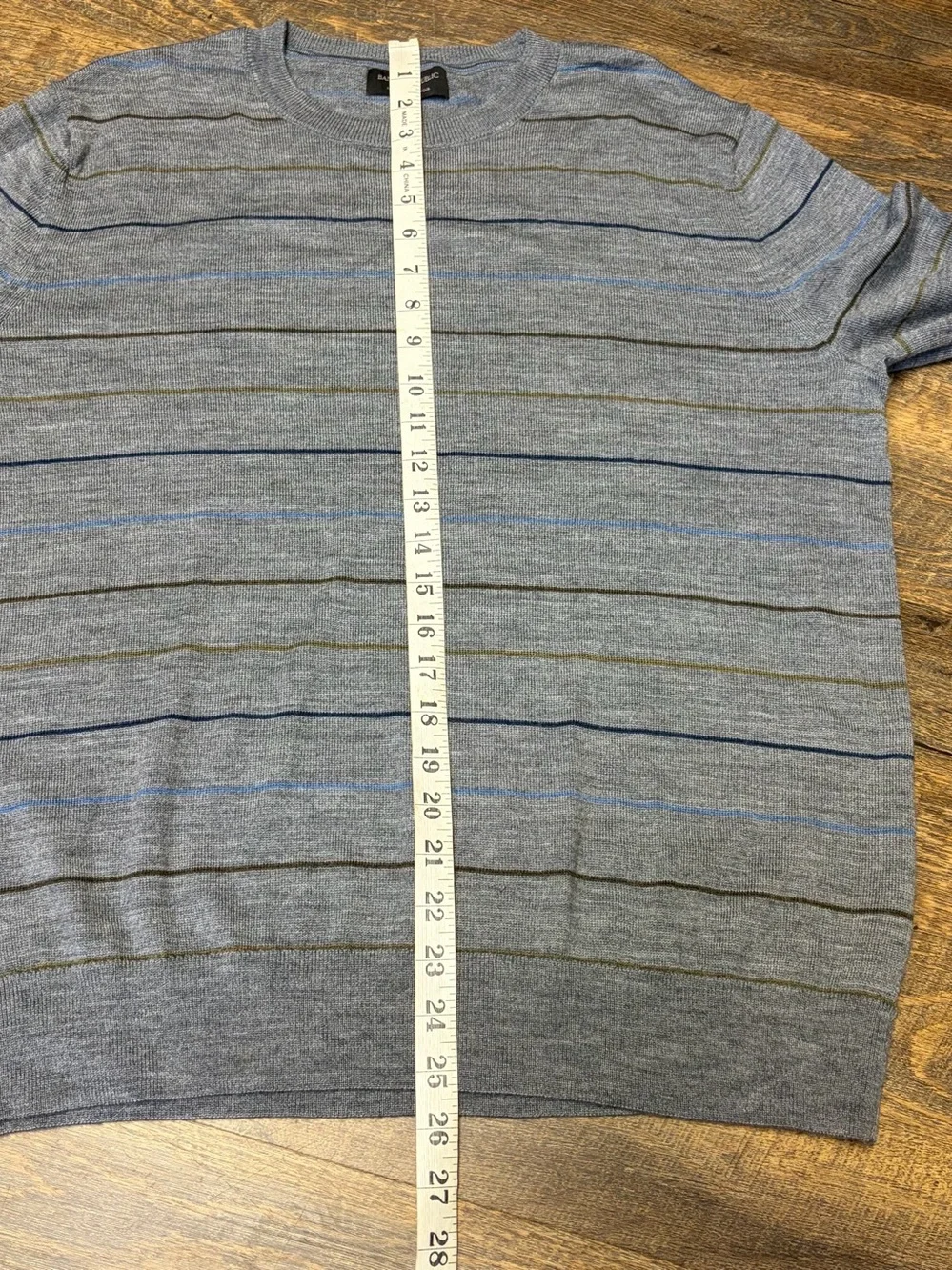Banana Republic 100% Merino Wool Mens Large Stripe Crewneck Sweater Gray Blue